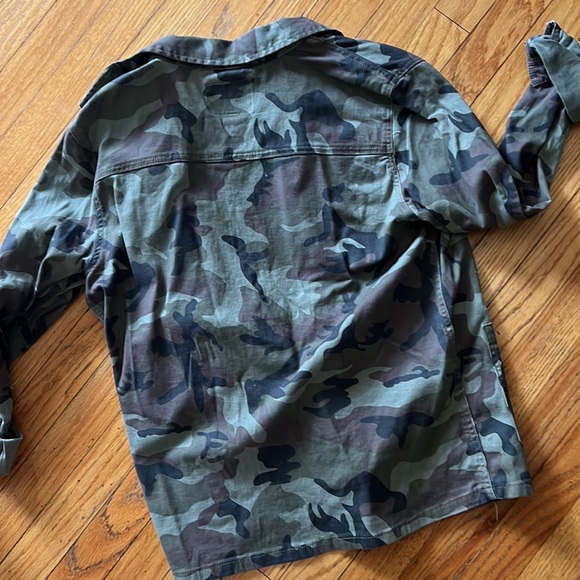 FLASH SALE NWT Sanctuary army, print jacket - Picture 10 of 11